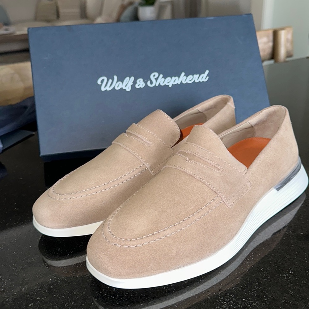 Wolf & Shepherd Crossover Loafer